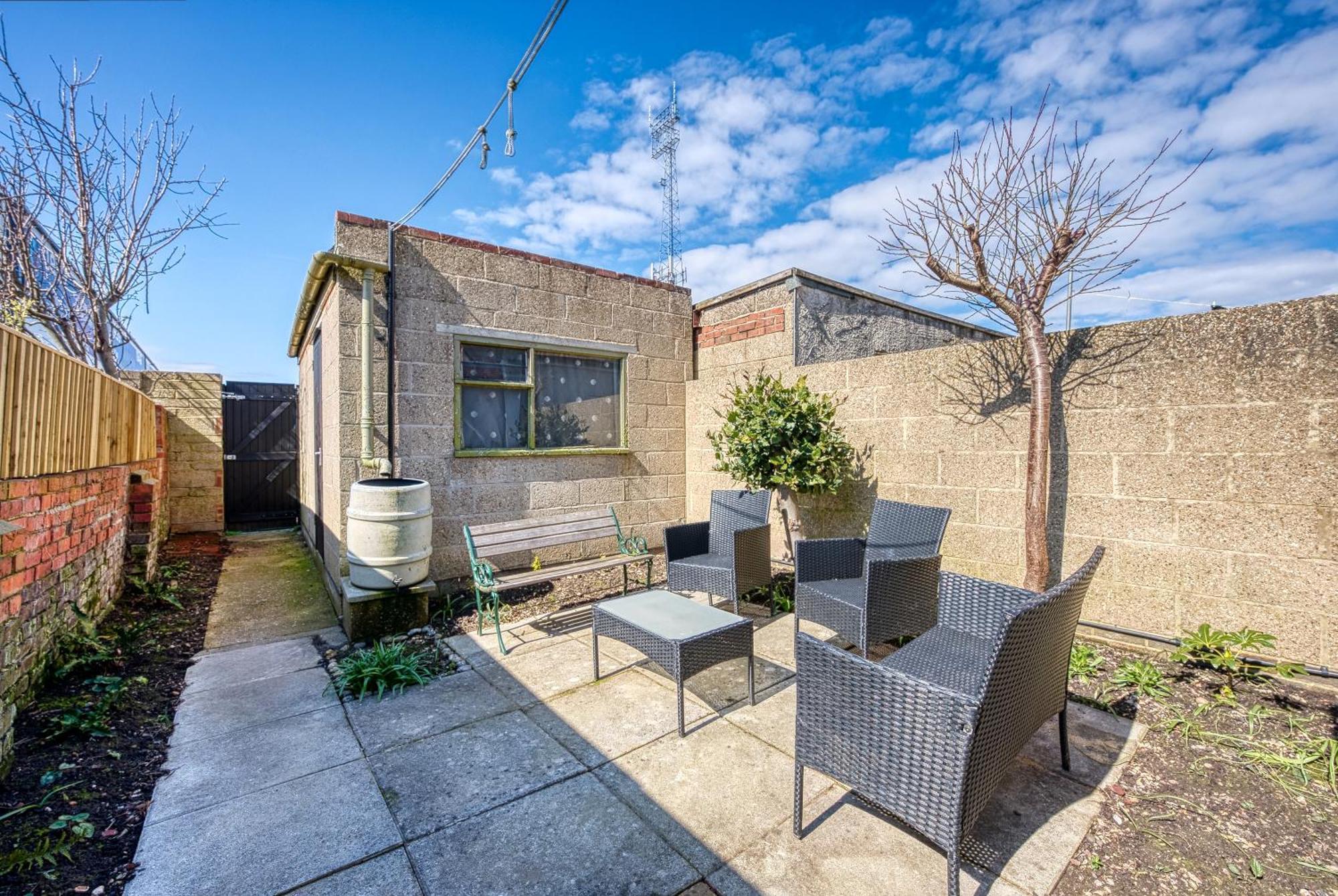 2 Bedrooms Modern, Stunning & Stylish Contractor House, Prime Portsmouth Location With Free Parking Permit, Summer Special Offer!! - By Blue Puffin Stays المظهر الخارجي الصورة