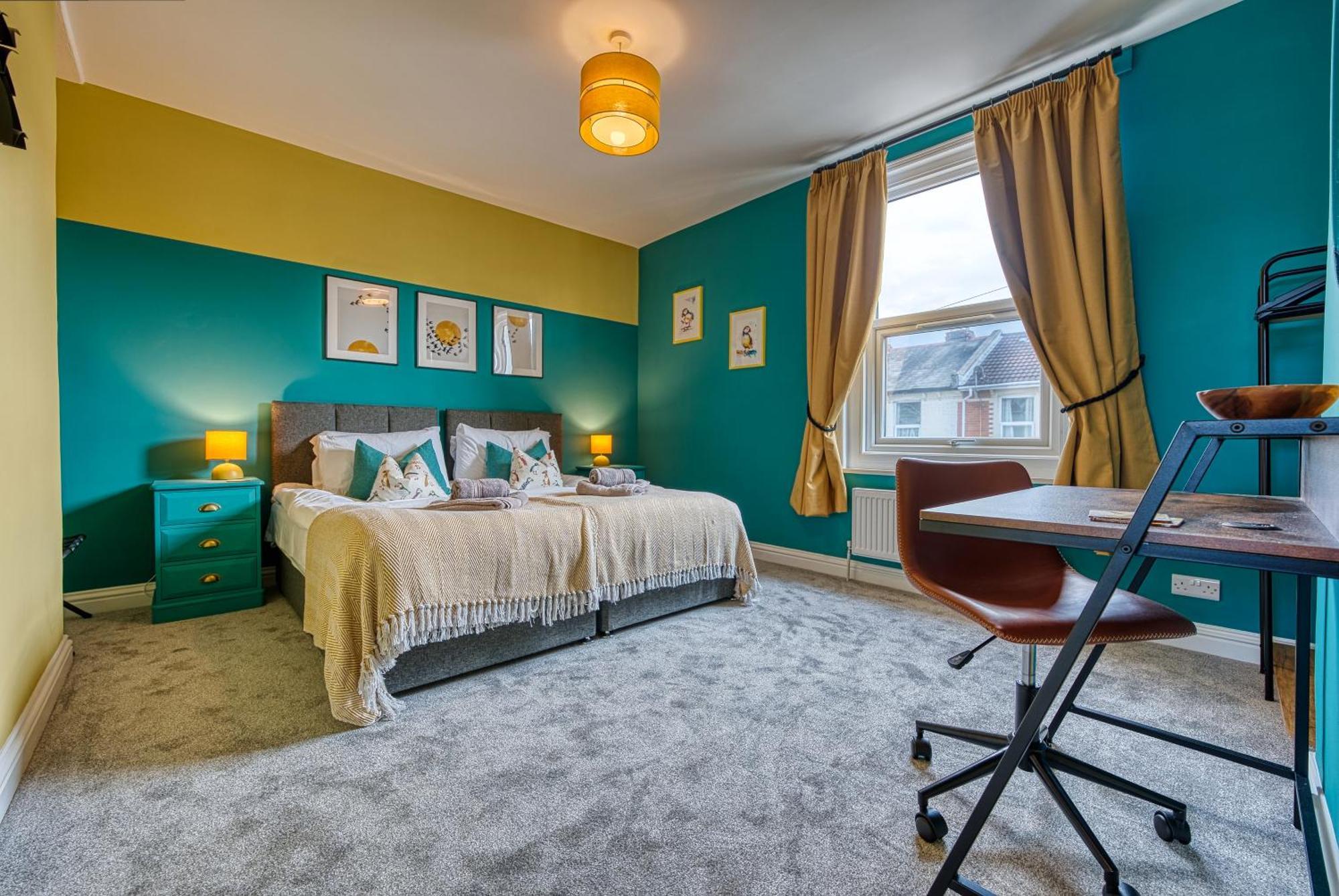 2 Bedrooms Modern, Stunning & Stylish Contractor House, Prime Portsmouth Location With Free Parking Permit, Summer Special Offer!! - By Blue Puffin Stays المظهر الخارجي الصورة