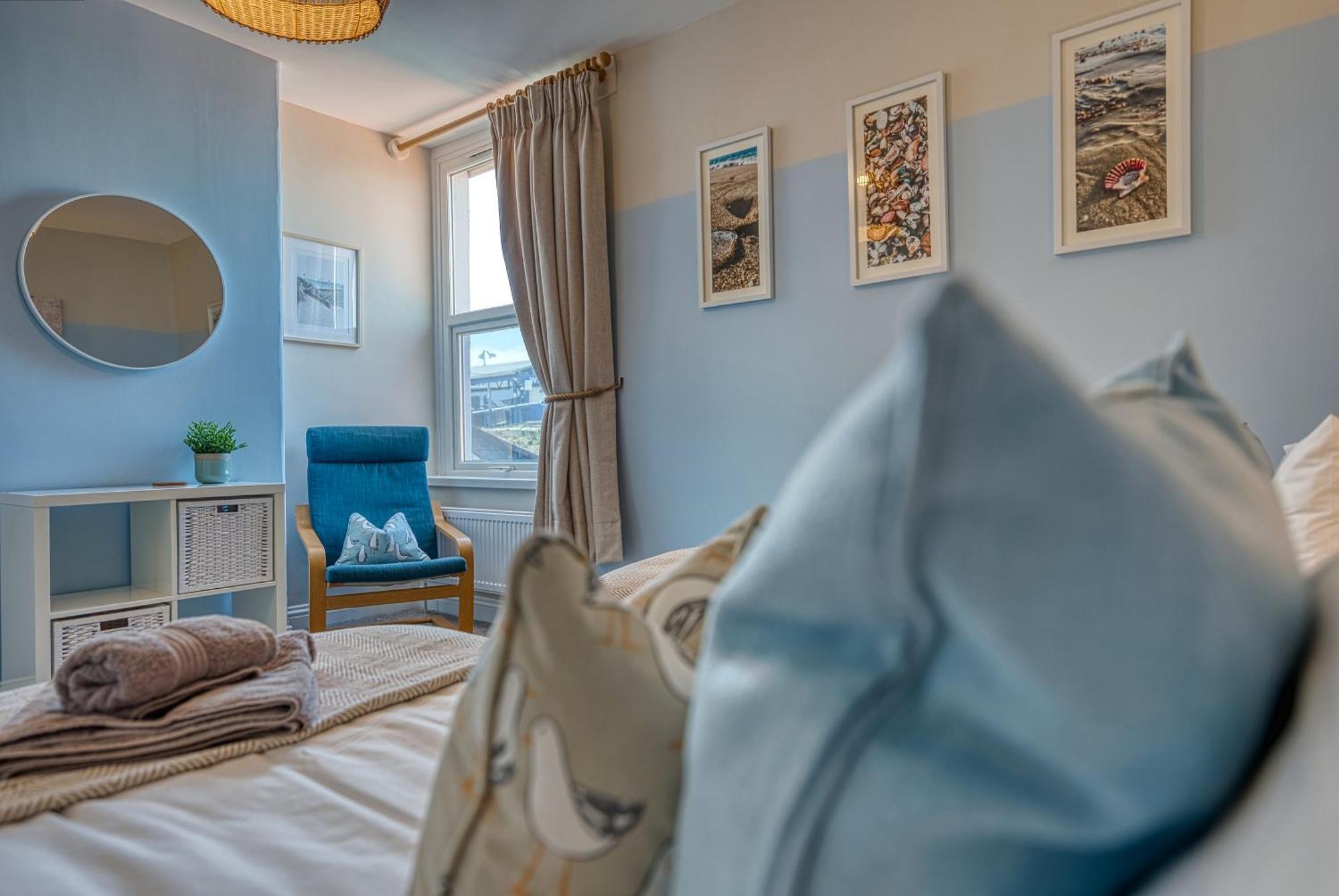2 Bedrooms Modern, Stunning & Stylish Contractor House, Prime Portsmouth Location With Free Parking Permit, Summer Special Offer!! - By Blue Puffin Stays المظهر الخارجي الصورة